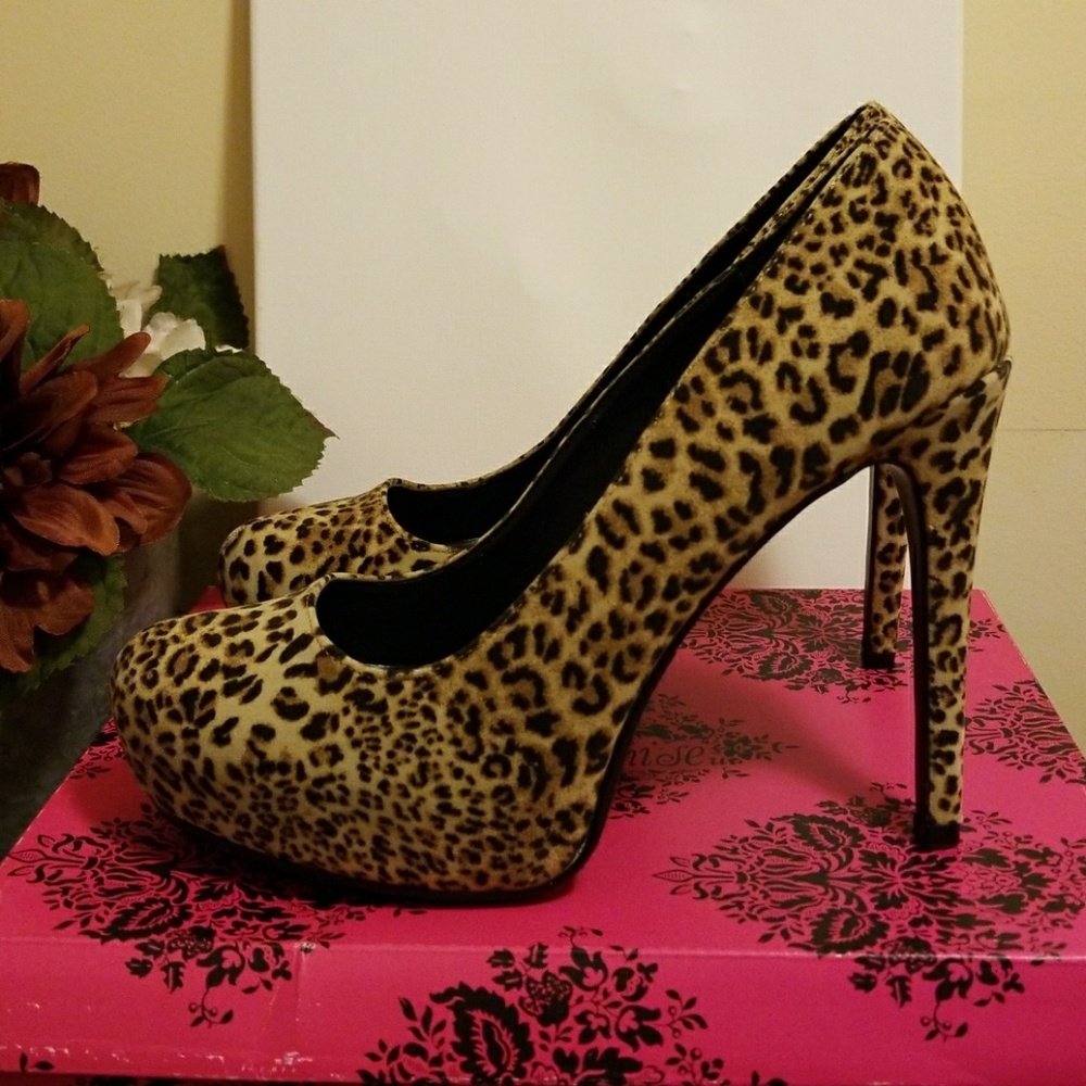Cheetah print Heels